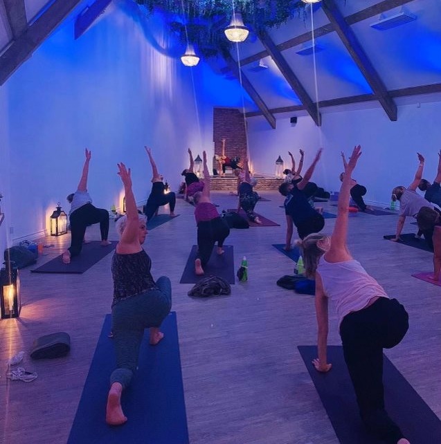 YOGA VINYASA